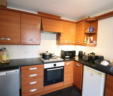 Elizabeth Way, Coventry, CV2 2LN - Photo 2