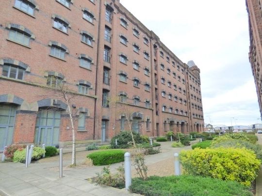 East Float Quay, Wallasey Dock - Photo 1