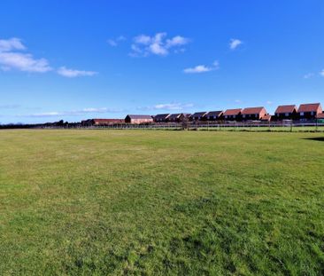 4 bedroom detached house to rent - Photo 1