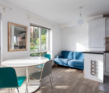 2 Kingsway Court, Kingsway, Dunmurry, BT17 9SE - Photo 1