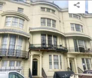 1 Bed Penthouse, Brighton, BN1 - Photo 4