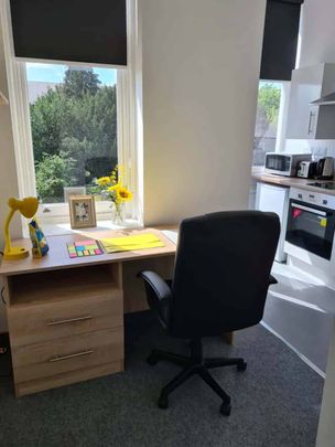One Bedroom Flat - Photo 1