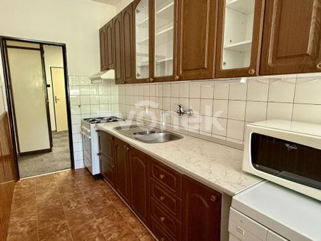 Pronájem bytu 3+1 90 m2 - Fotografie 3