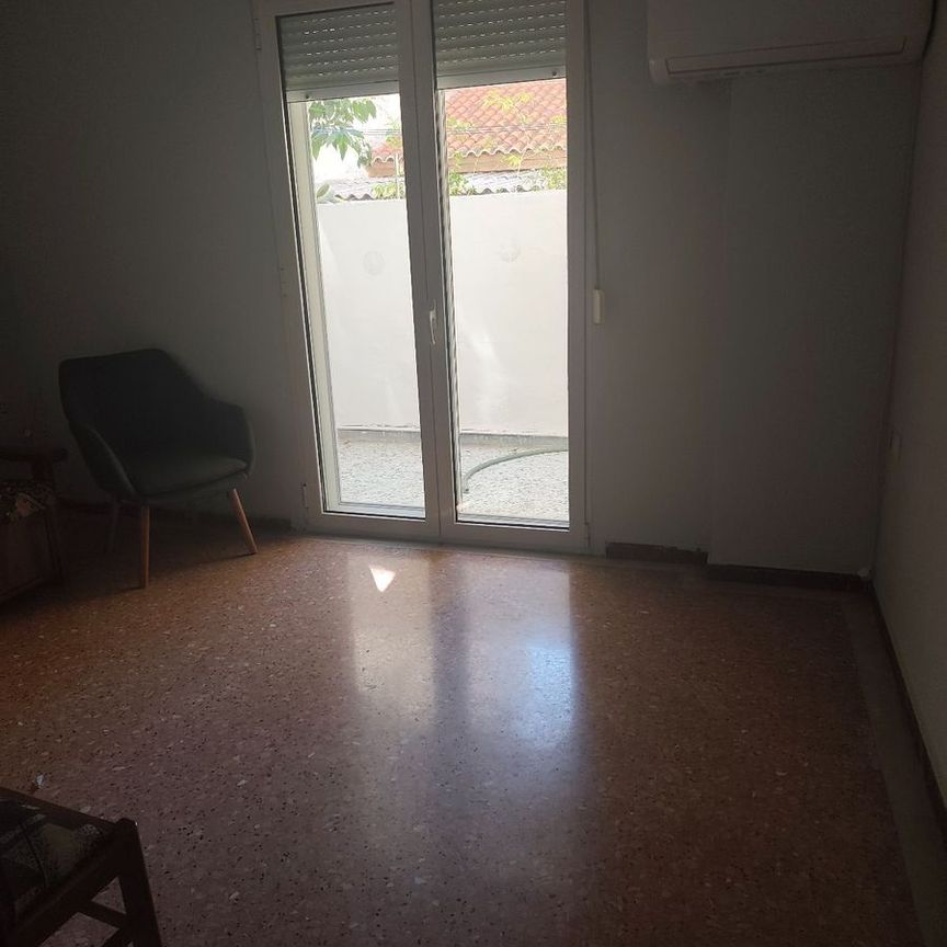 Διαμέρισμα για ενοικίαση Άσπρα Χώματα (Νίκαια) - Photo 1