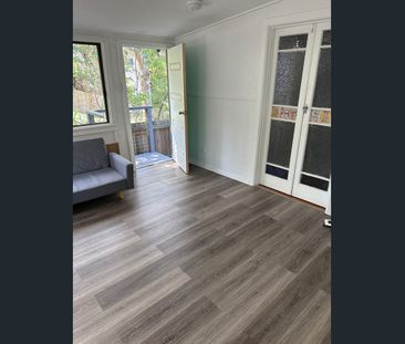 Cozy 3 Bedrooms House @ Indooroopilly (Furnished). Water included i... - Photo 2