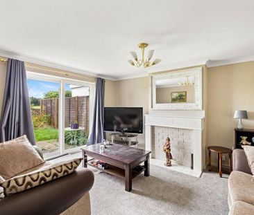 2 bedroom semi-detached bungalow to rent - Photo 2