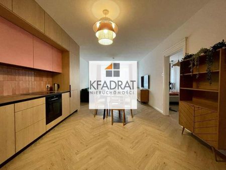 Stare Miasto, 2 pokoje + winda i miejsce postojowe - Zdjęcie 3