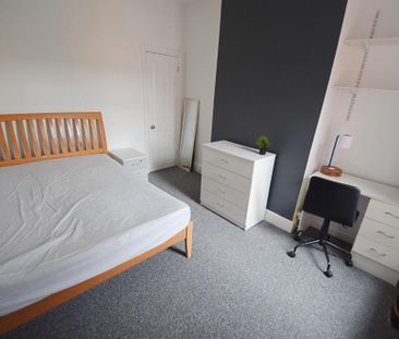 4 bedroom house share to rent - Photo 4
