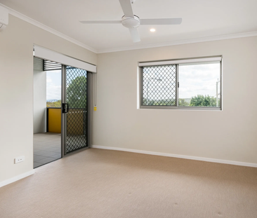 Modern Comfort and Convenience - Close to Everything - Photo 6