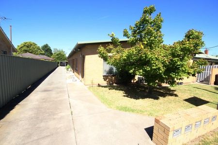 Fly Solo in this Fantastic Flat - Photo 4