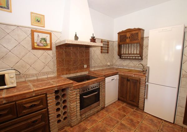 5 bed villa for long term rent, Urb. Ricmar, Marbella