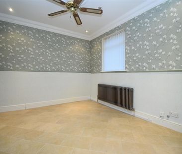 High Street, Horbury, Wakefield - Photo 1