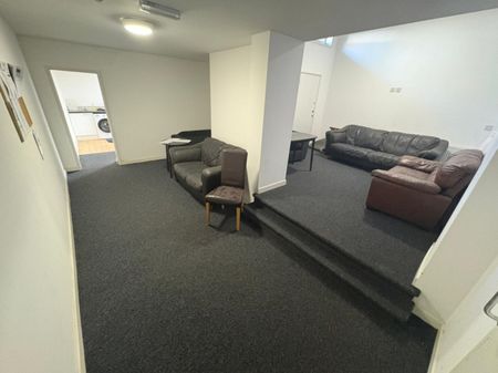 1 bed House Share - To Let - Photo 5