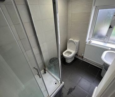 Topaz Street - Photo 2