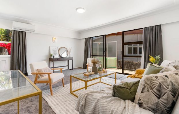 First Time on the Rental Market-Newly renovated!!! - Photo 1