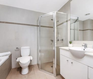 Two bedrooms apartment in the heart of Waterloo - Photo 4