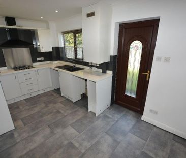 2 bedroom semi-detached house to rent - Photo 3