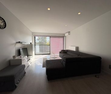 Instapklaar ruim 3 slpks appartement in Genk. - Photo 1