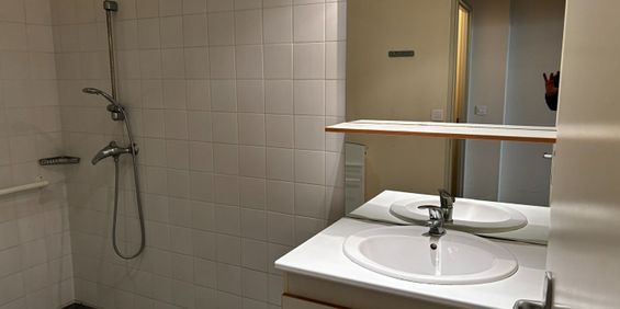 Location Appartement 2 pièces 59m² - Photo 3