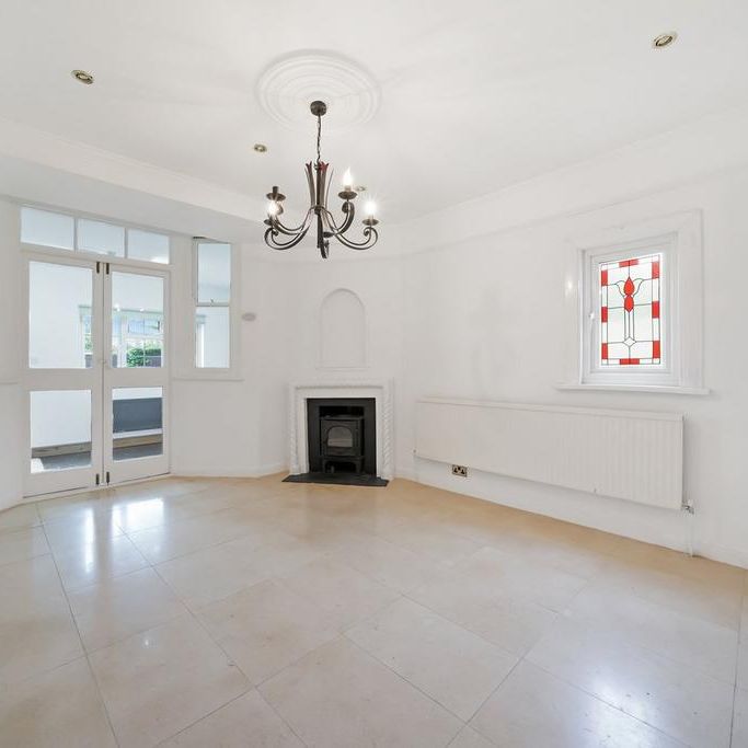 3 bedroom detached house to rent - Photo 1