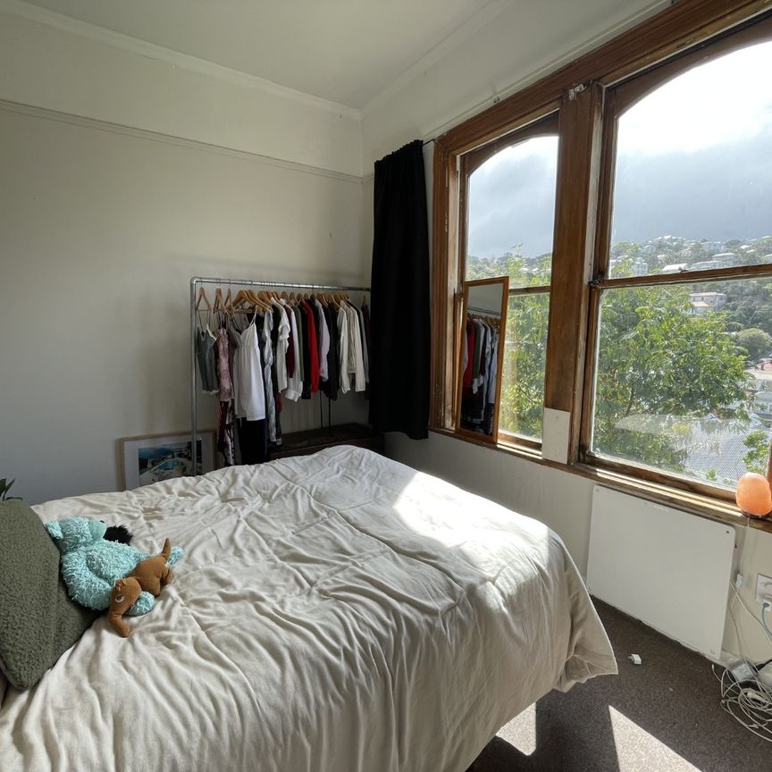 3 Bedrooms, 1 Bathroom - Photo 1