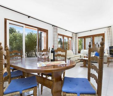 Carrer de Víctor Català - Photo 2