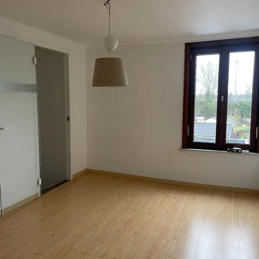 Gezellige woning op wandelafstand van centrum Waregem - Foto 1