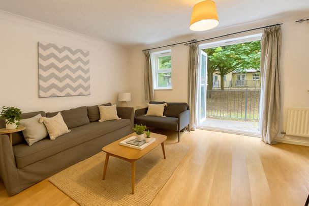 6 Bed Terraced House, Parnell Road, BS16 - Photo 1