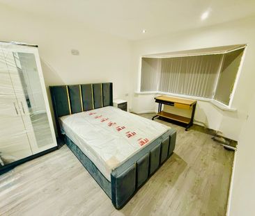 Room in a Shared House, Beeches Road, B42 - Photo 6