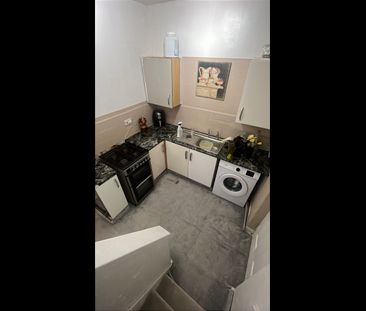 1 Bed Terraced House, Popple St, S4 - Photo 2