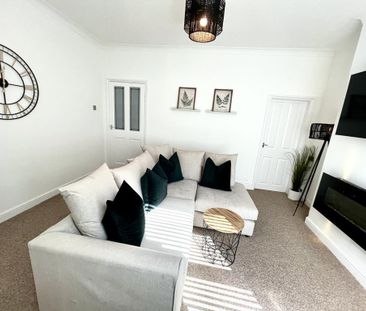 2 bedroom terraced house to rent - Photo 4