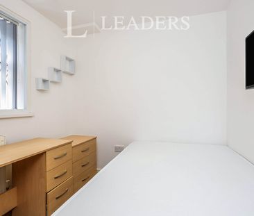 1 bedroom room to rent Guildhall Walk, Portsmouth - Photo 3