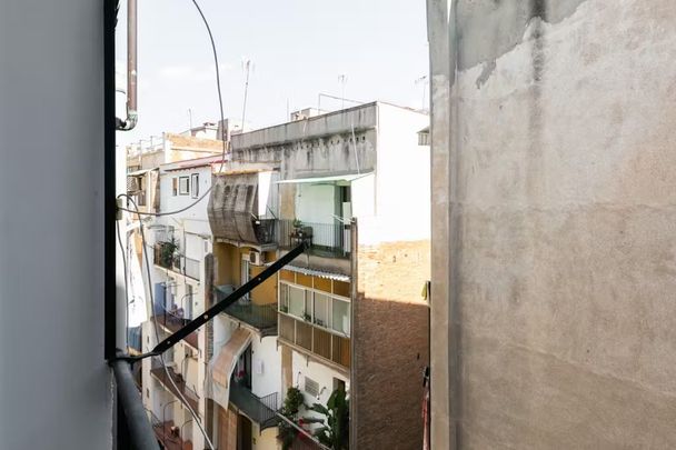 Carrer Nou de la Rambla, Barcelona, Catalonia 08004 - Photo 1