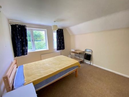 3 bedroom terraced house to rent - Photo 3