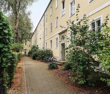 Zentrale Wohnung im Herzen von Wolfsburg // 2.OG , Links - Photo 1