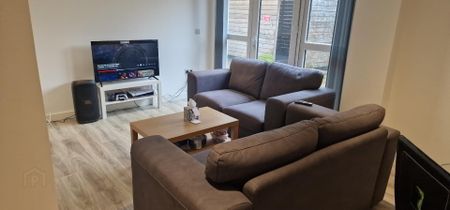 Unit 1, 21 Bridge End, BT54AW, Belfast - Photo 2