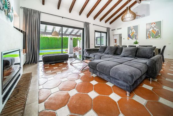 Luxury Villa for rent in Marbella, Spain - Photo 1