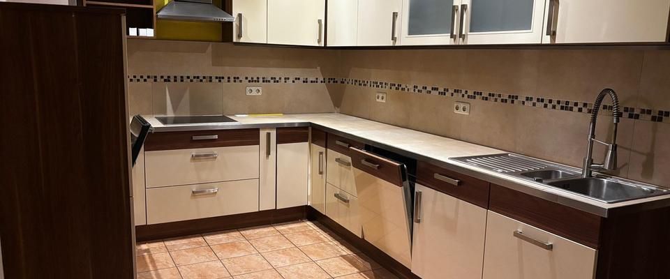 Große 3-Zimmer-Wohnung mit Kamin, Einbauküche & Glasfaseranschluss – sofort bezugsfrei! - Foto 1