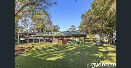 Prestigious 5 Bedroom Acreage Home on 5+ Acres in Glenhaven - Contact Conor on 0418 215 212 for open inspection - Photo 5