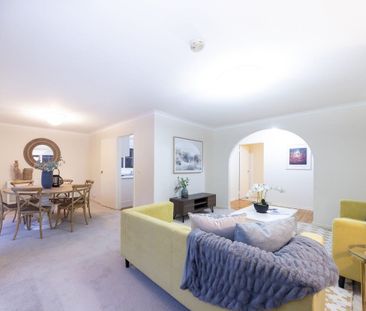 A Perfect Blend of Comfort and Convenience - In the East Doncaster ... - Photo 1