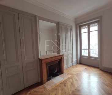 T3 de 87m² - Place Aristide Briand Lyon 3ème - Photo 1