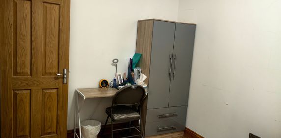 Room in a Shared House, Blackhorse Road, E17 - Photo 2