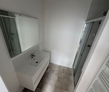 Location Appartement 3 pièces 62m² LILLE 59000 - Photo 6