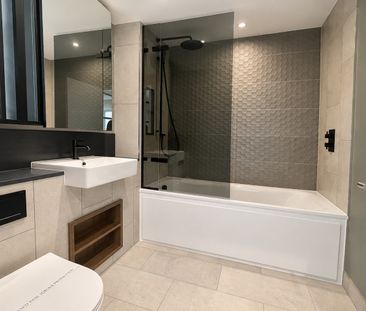 3 Bed Flat, Cairncross House, SE3 - Photo 6