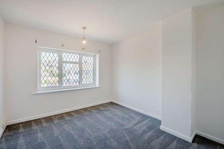 Glendale Close, Bradford, BD6 - Photo 2