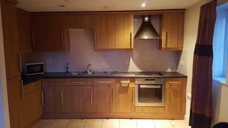 2 Bed Flat, Hyde Road, M12 - Photo 5