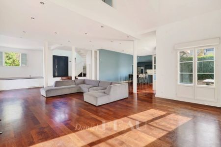 Location maison, Aigremont, 9 pièces, 240 m², ref 86757437 - Photo 5