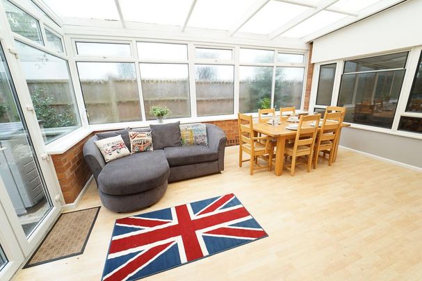 6 bedroom house to rent - Photo 1