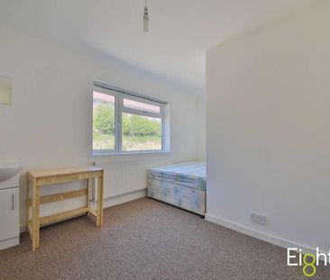 Crespin Way, Brighton, BN1 - Photo 5