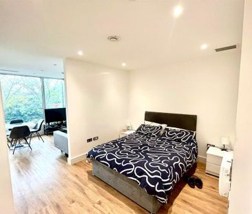 Studio to rent - Photo 6